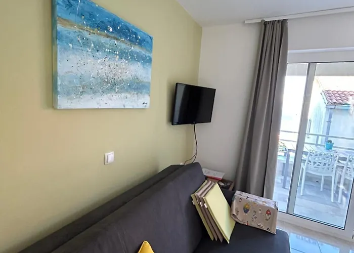 Apartment Susanj Ravni With Sea View